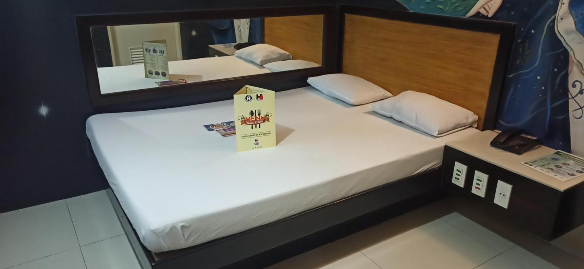 Harts Hotel-Quezon City Buitenkant foto