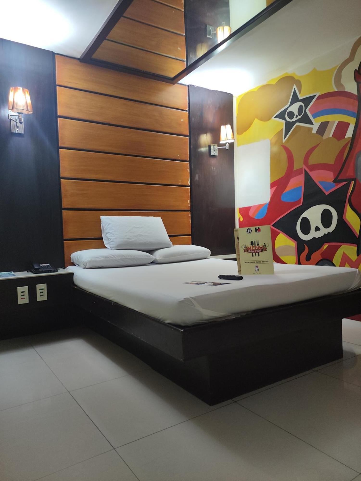 Harts Hotel-Quezon City Buitenkant foto