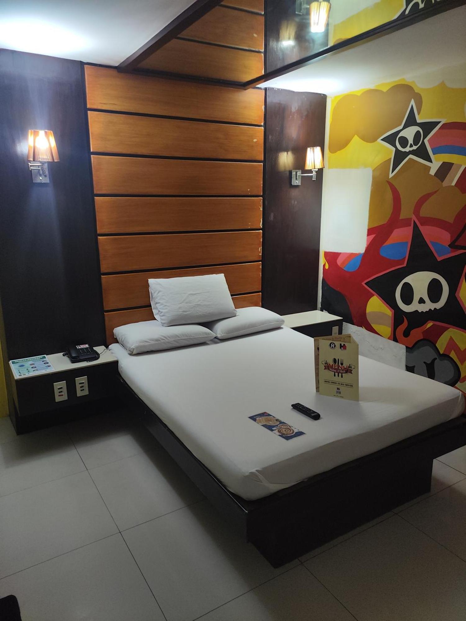 Harts Hotel-Quezon City Buitenkant foto