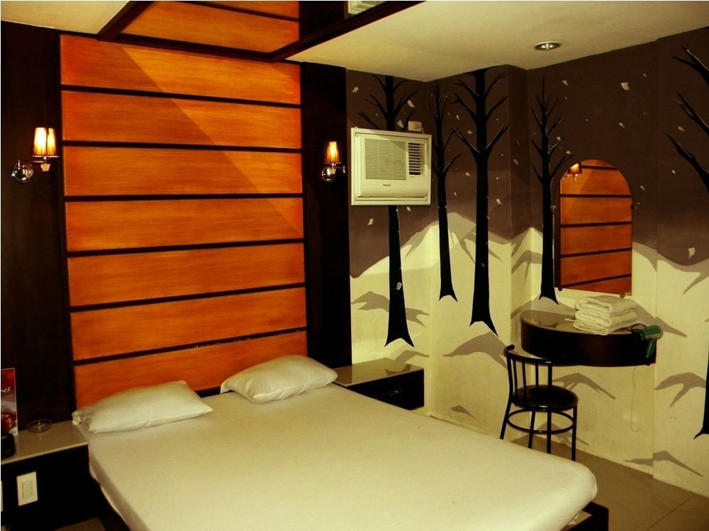 Harts Hotel-Quezon City Buitenkant foto